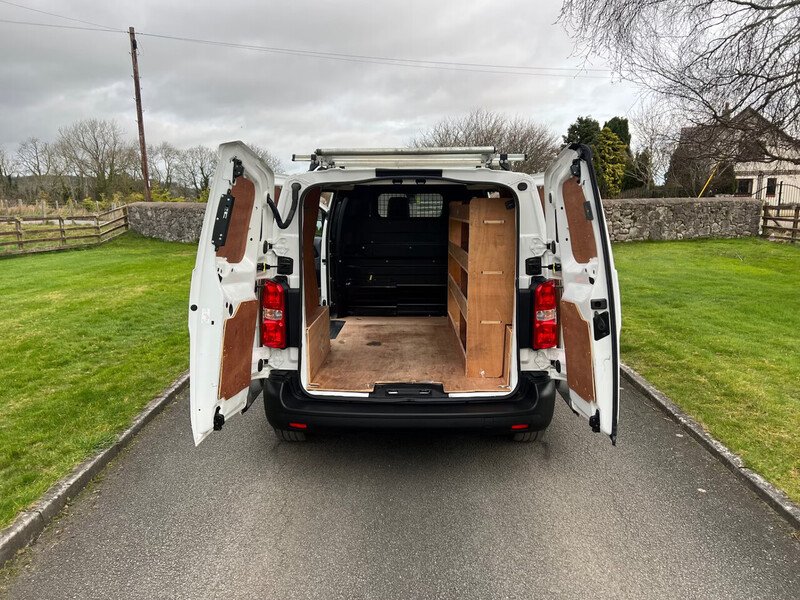 Toyota ProAce Icon - U44
