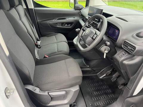 Citroen Berlingo BlueHDi 1000 Enterprise M - U46