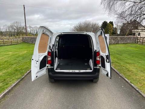 Citroen Berlingo BlueHDi 1000 Enterprise M - U46