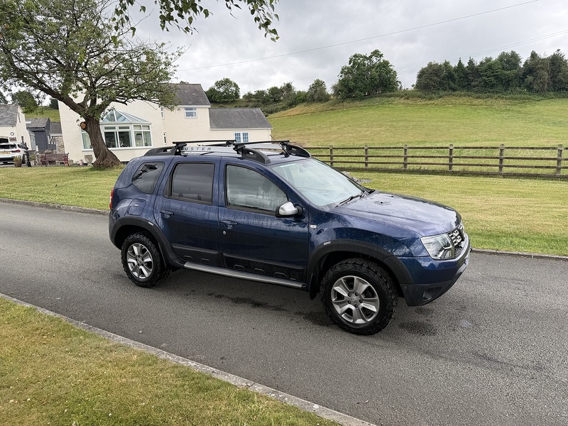 Dacia Duster dCi Laureate 4X4 - U48
