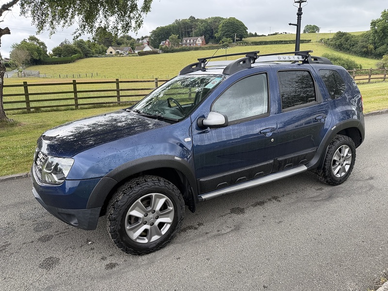 Dacia Duster dCi Laureate 4X4 - U48