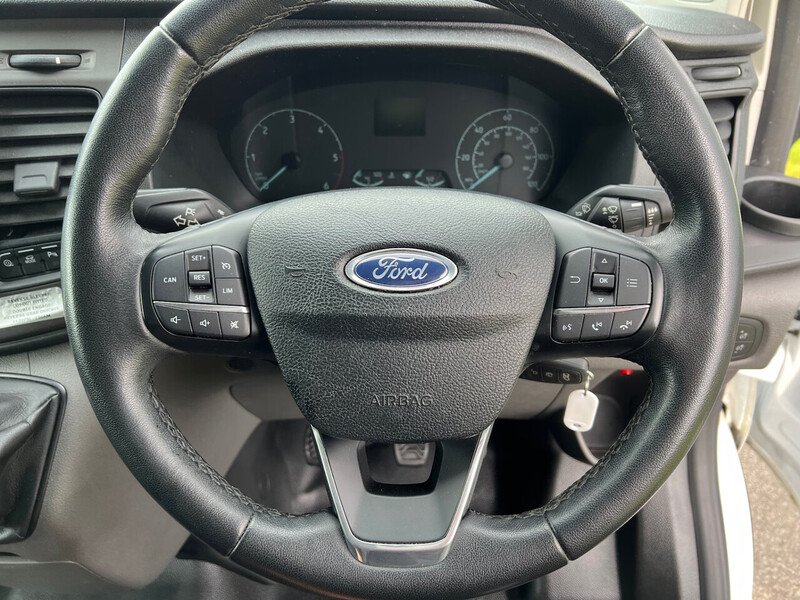 Ford Transit Custom 300 EcoBlue Trend - U52