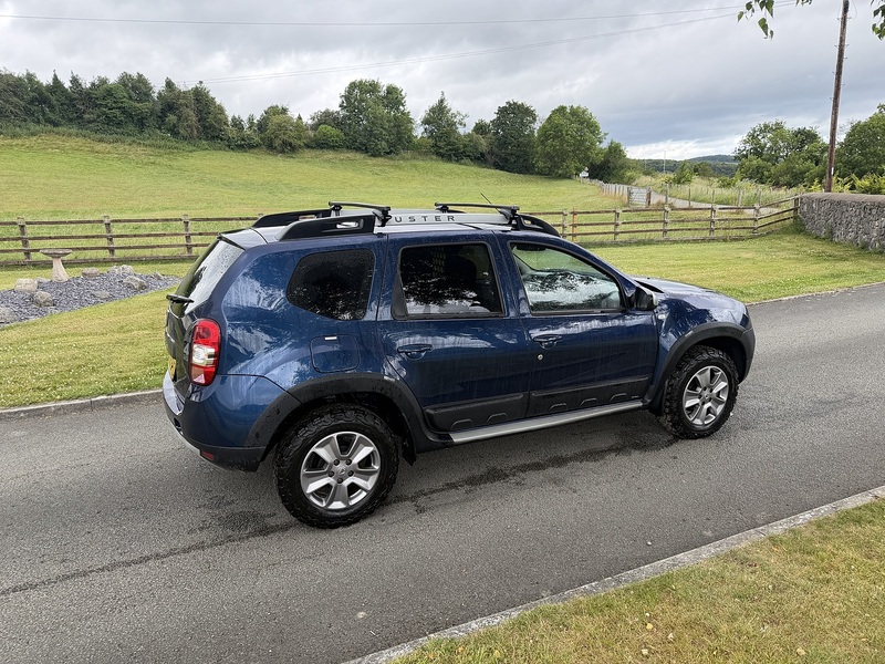 Dacia Duster dCi Laureate 4X4 - U55