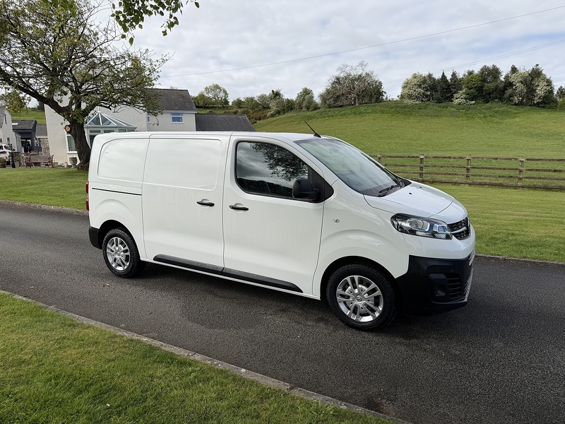 Vauxhall Vivaro Turbo D 3100 Dynamic - U56
