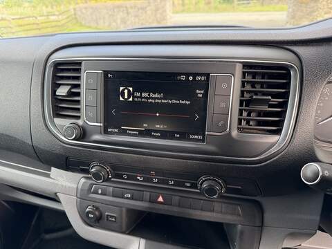 Vauxhall Vivaro Turbo D 3100 Dynamic - U56