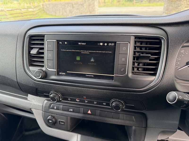 Vauxhall Vivaro Turbo D 3100 Dynamic - U56