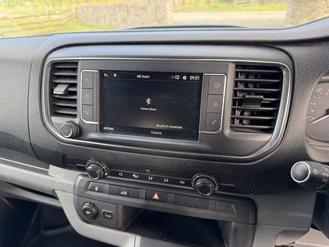 Vauxhall Vivaro Turbo D 3100 Dynamic - U56
