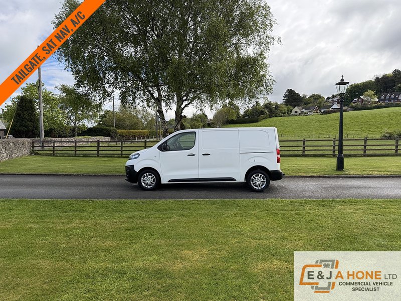 Vauxhall Vivaro Turbo D 3100 Dynamic - U56
