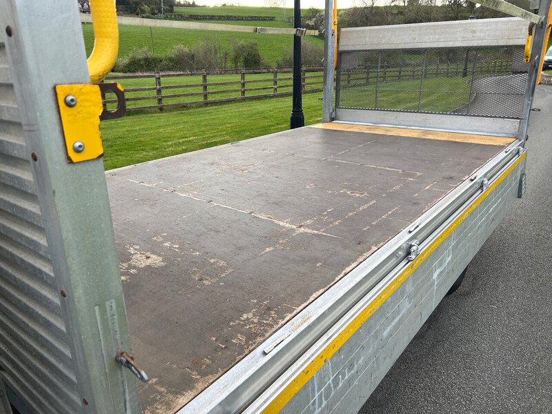 Volkswagen Crafter TDI CR35 Startline dropside - U58