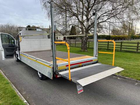 Volkswagen Crafter TDI CR35 Startline dropside - U58