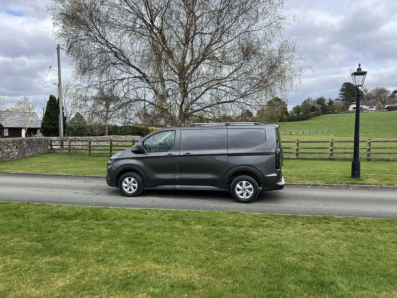 Ford Transit Custom 280 EcoBlue Limited - U64
