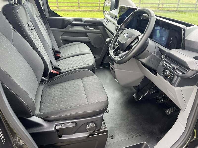 Ford Transit Custom 280 EcoBlue Limited - U64