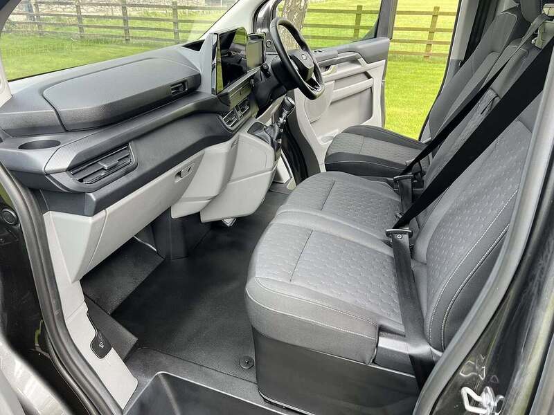 Ford Transit Custom 280 EcoBlue Limited - U64