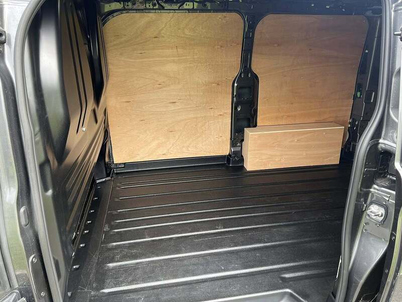 Ford Transit Custom 280 EcoBlue Limited - U64