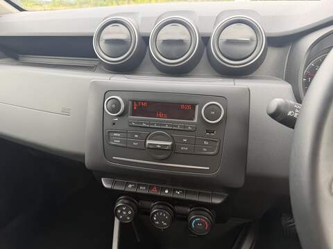 Dacia Duster TCe Essential 4X2 - U65