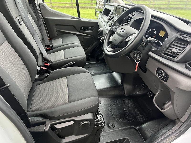 Ford Transit 290 EcoBlue Leader - U66