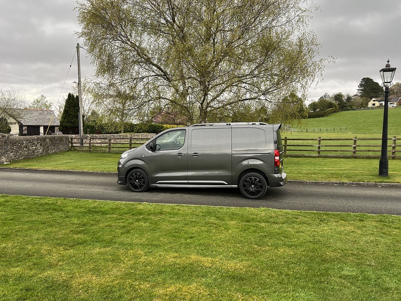 Vauxhall Vivaro Turbo D 3100 GS - U67