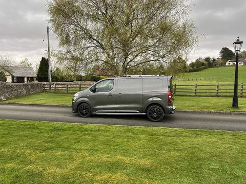Vauxhall Vivaro Turbo D 3100 GS - U67