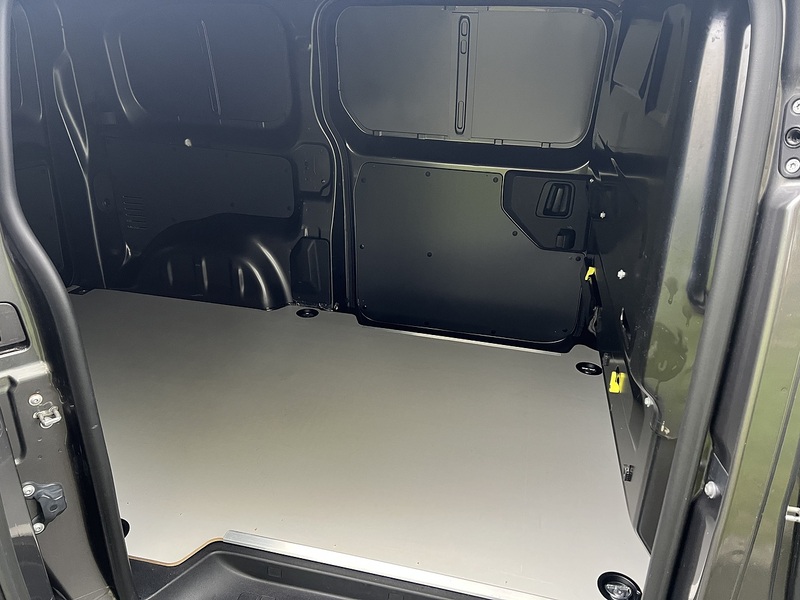 Vauxhall Vivaro Turbo D 3100 GS - U67
