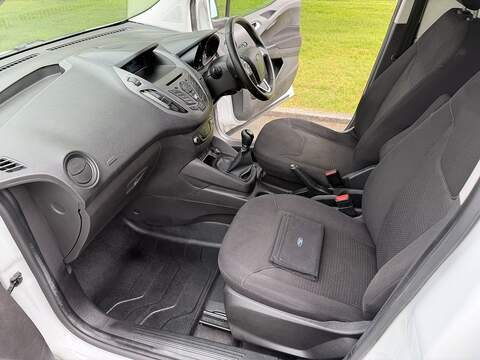 Ford Transit Courier EcoBoost Trend - U69