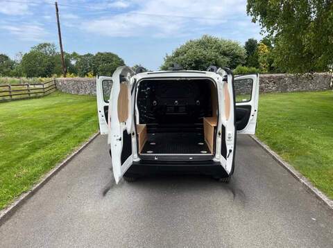Fiat Fiorino MultiJetII Adventure - U7
