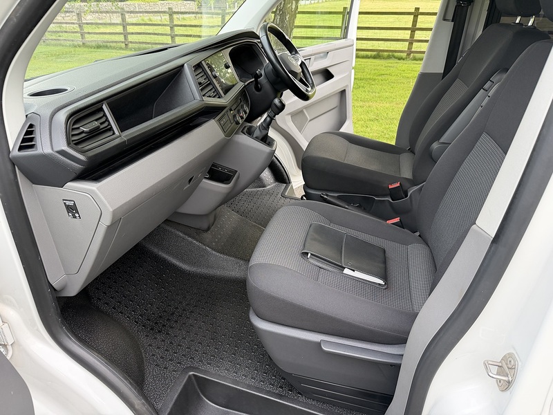 Volkswagen Transporter TDI T32 Startline 4motion Kombi - U70