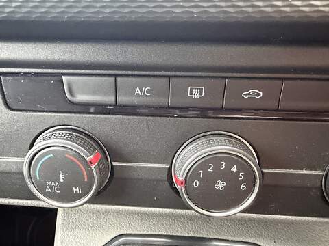 Volkswagen Transporter TDI T32 Startline 4motion Kombi - U70