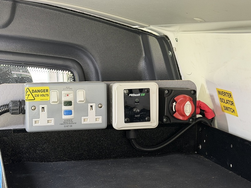 Volkswagen Transporter TDI T32 Startline 4motion Kombi - U70