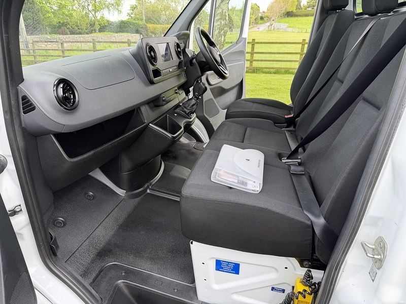 Mercedes-Benz Sprinter 316 CDI RWD S/Cab Tipper - U71