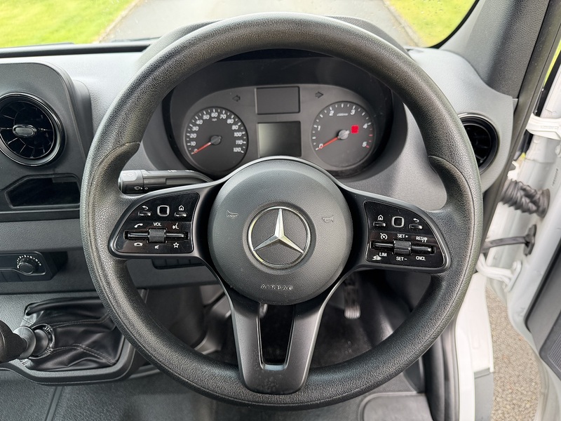Mercedes-Benz Sprinter 316 CDI RWD S/Cab Tipper - U71