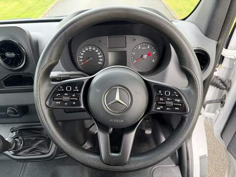 Mercedes-Benz Sprinter 316 CDI RWD S/Cab Tipper - U71