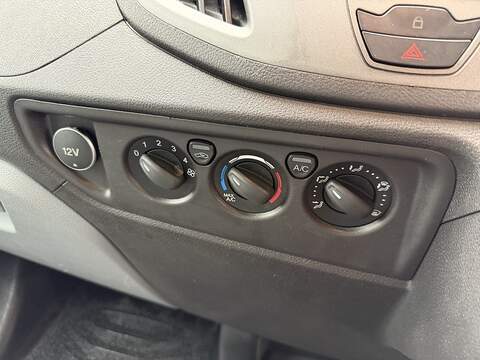 Ford Transit 350 2.0 TDCI RWD - U77