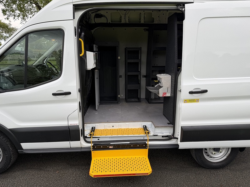 Ford Transit 350 2.0 TDCI RWD - U77