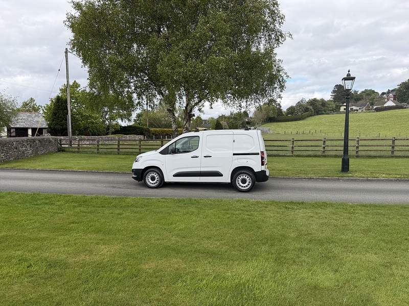 Toyota PROACE CITY BlueHDi Active - U82