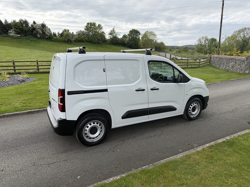 Toyota PROACE CITY BlueHDi Active - U82