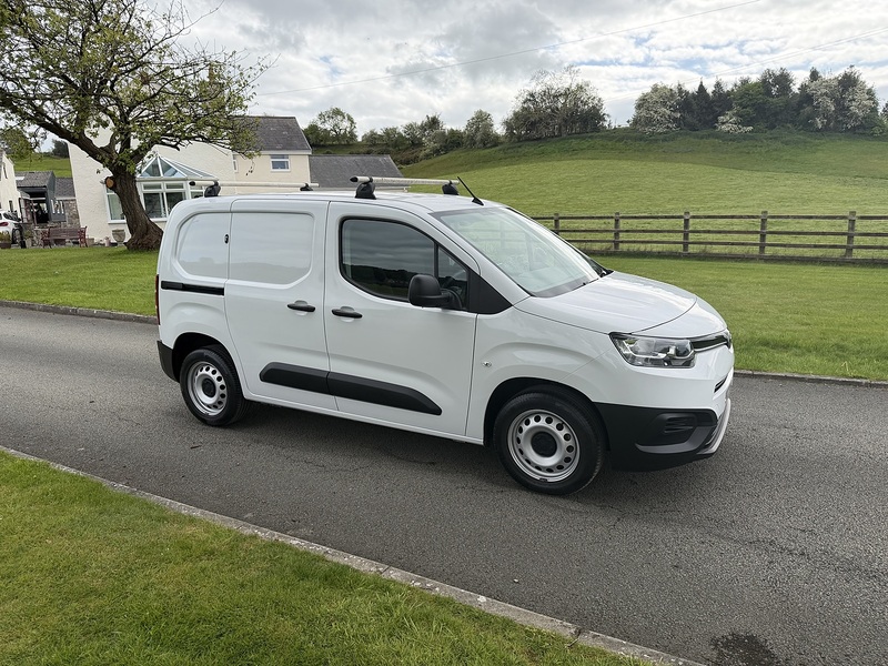 Toyota PROACE CITY BlueHDi Active - U82