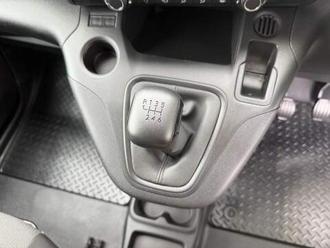 Toyota PROACE CITY BlueHDi Active - U82