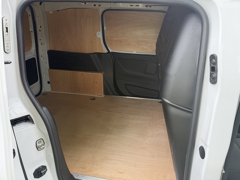 Toyota PROACE CITY BlueHDi Active - U82