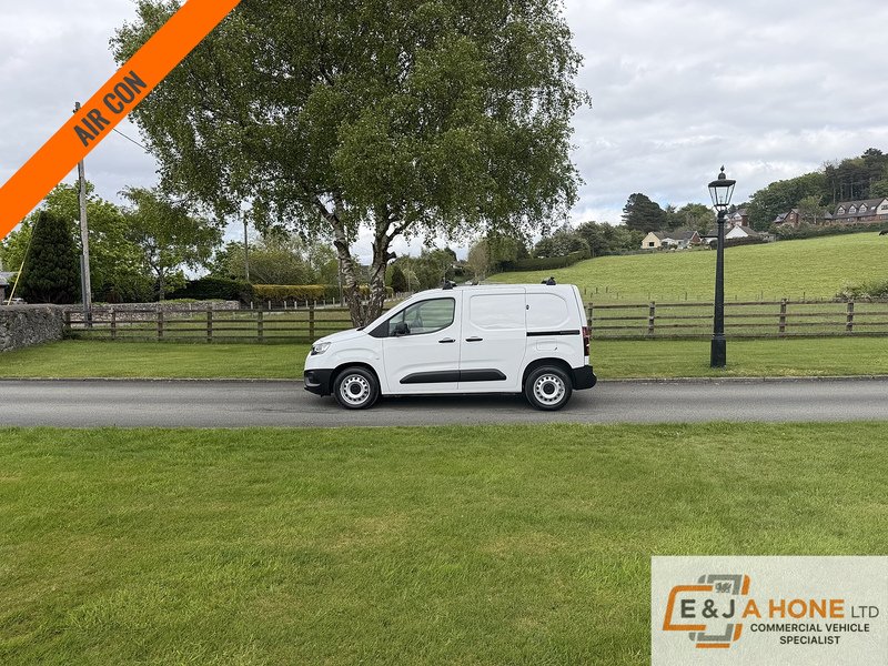 Toyota PROACE CITY BlueHDi Active - U82