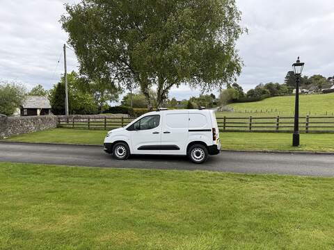 Toyota PROACE CITY BlueHDi Active - U83