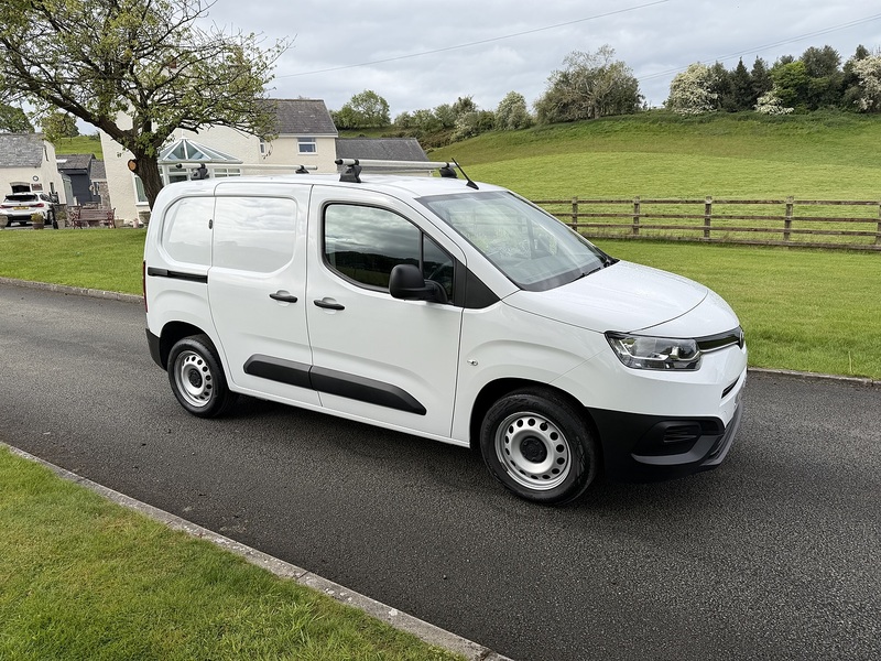 Toyota PROACE CITY BlueHDi Active - U83