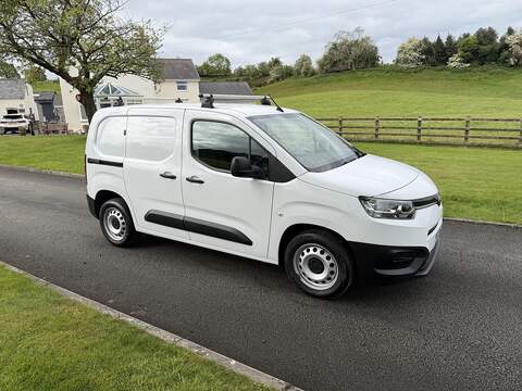 Toyota PROACE CITY BlueHDi Active - U83