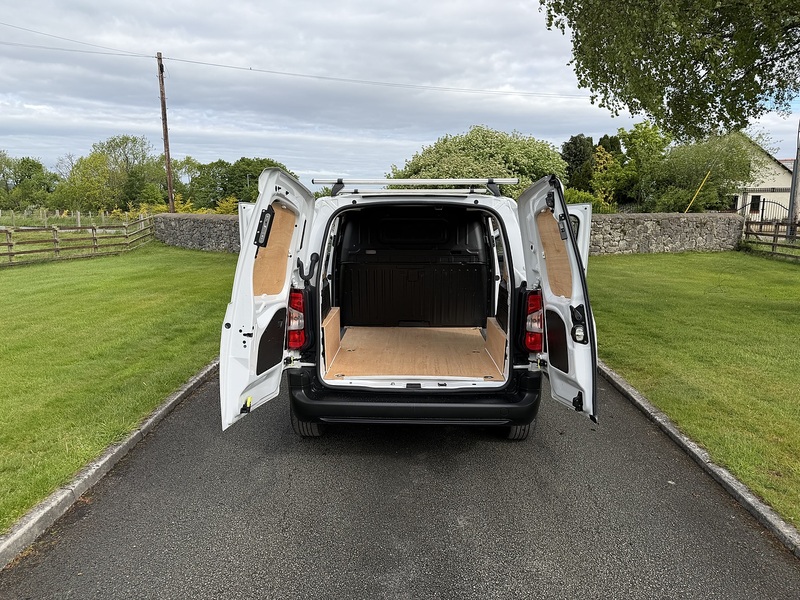 Toyota PROACE CITY BlueHDi Active - U83