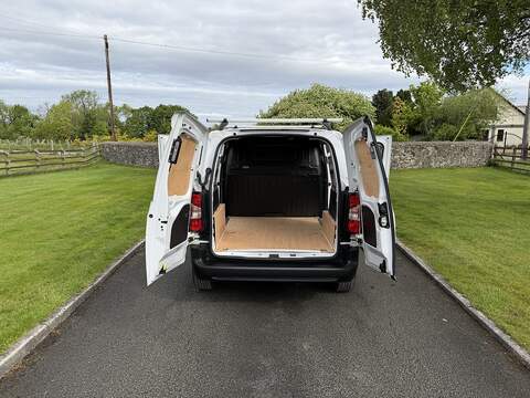 Toyota PROACE CITY BlueHDi Active - U83