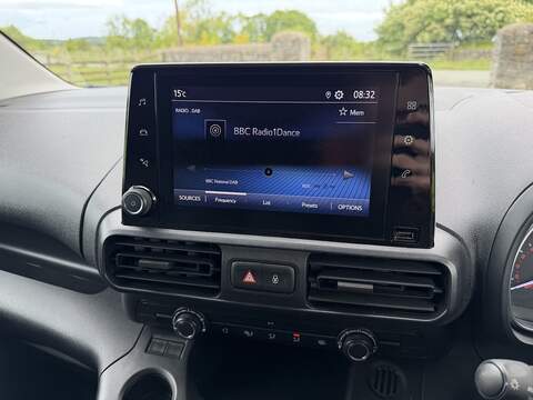 Toyota PROACE CITY BlueHDi Active - U84