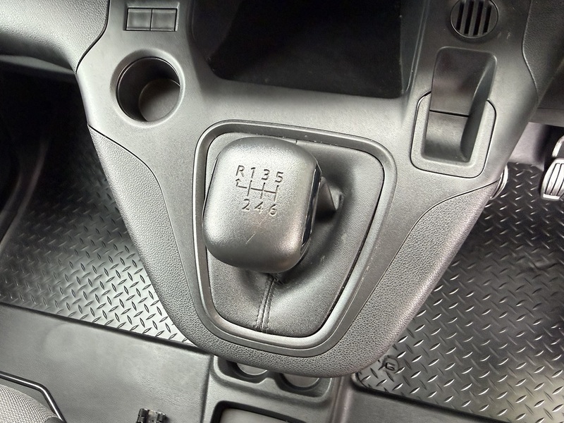 Toyota PROACE CITY BlueHDi Active - U84