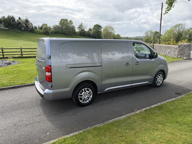 Vauxhall Vivaro Turbo D 3100 Sportive - U88