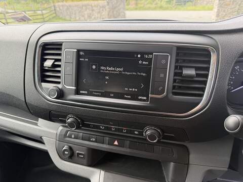 Vauxhall Vivaro Turbo D 3100 Sportive - U88