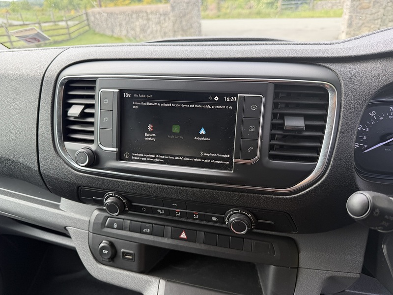 Vauxhall Vivaro Turbo D 3100 Sportive - U88