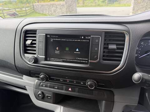 Vauxhall Vivaro Turbo D 3100 Sportive - U88